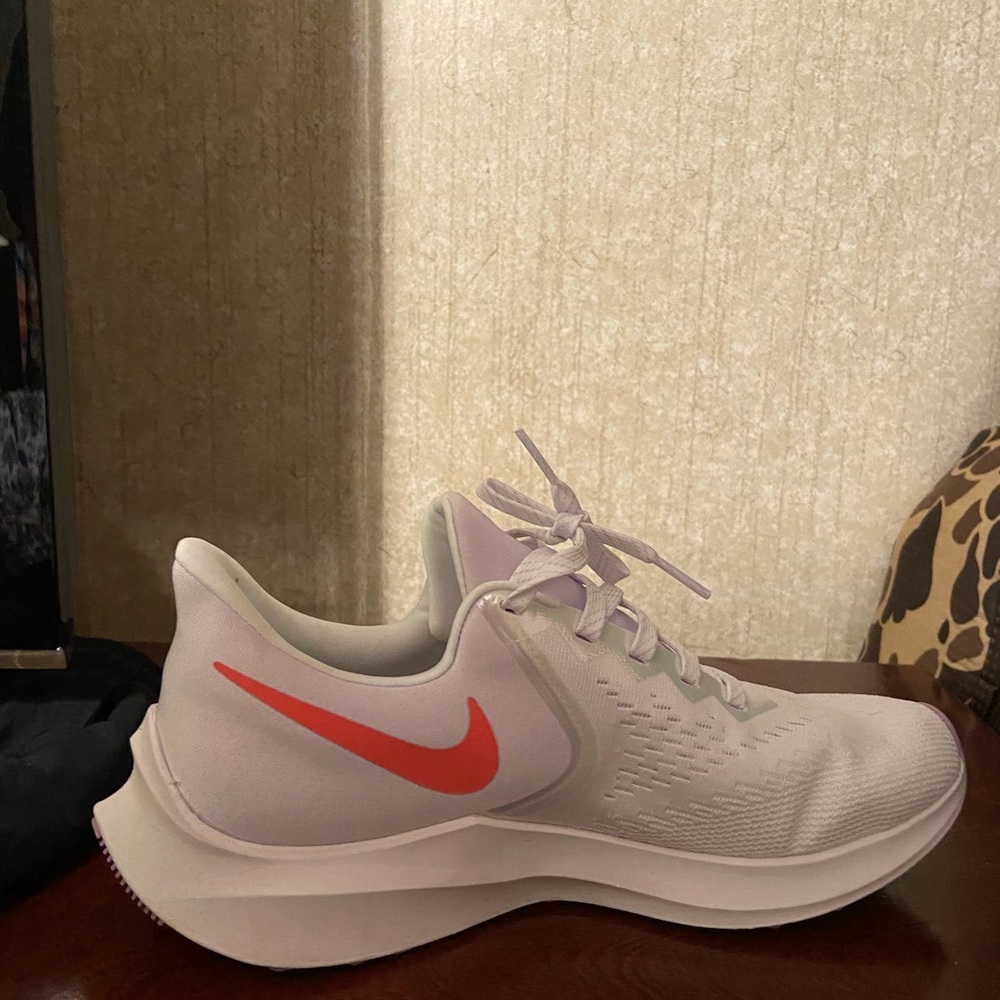 pink and white nike zooms